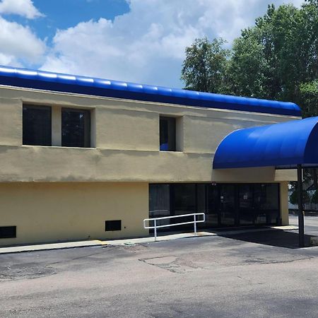 Travelodge By Wyndham Gainesville Buitenkant foto
