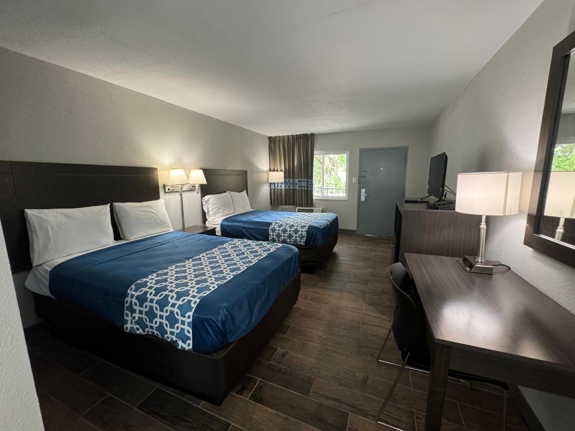 Travelodge By Wyndham Gainesville Buitenkant foto