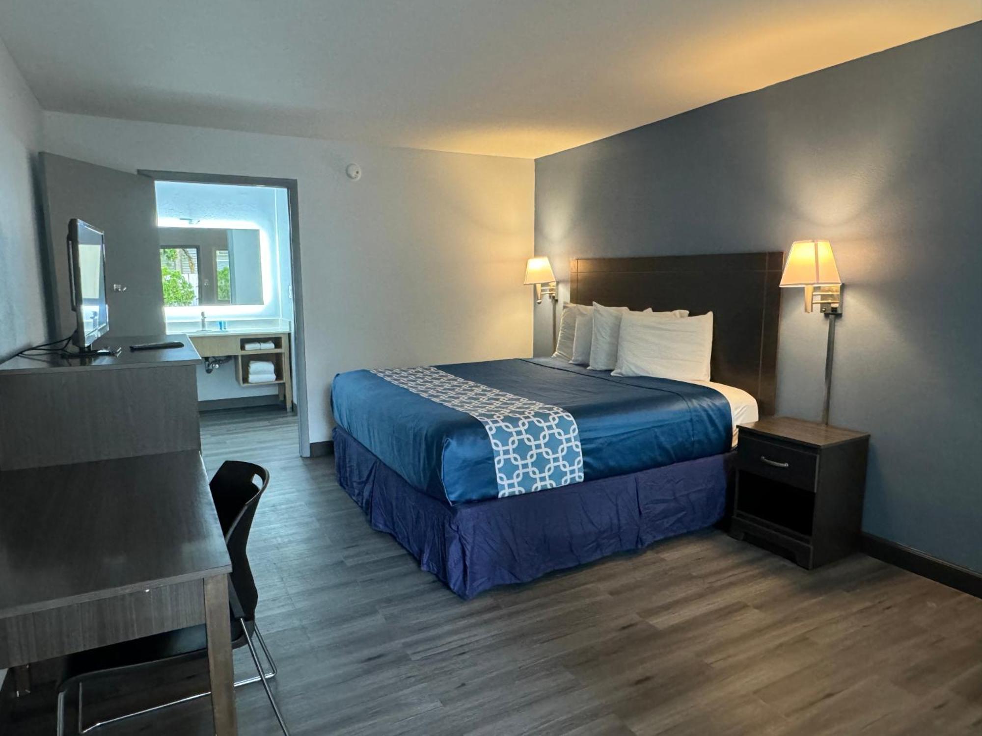 Travelodge By Wyndham Gainesville Buitenkant foto
